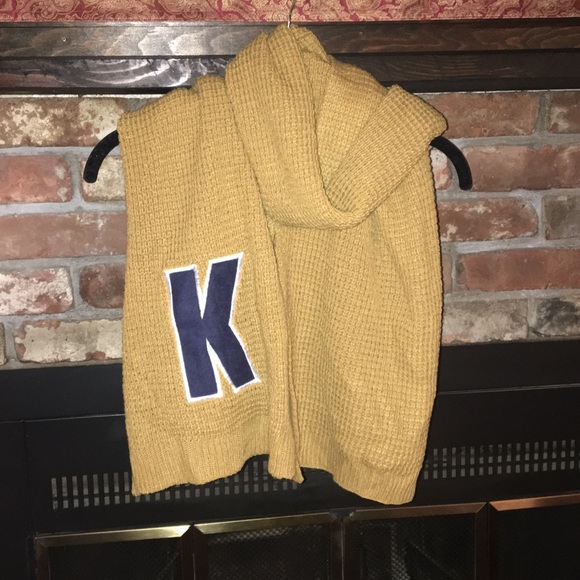 Scarf - Picture 2 of 3